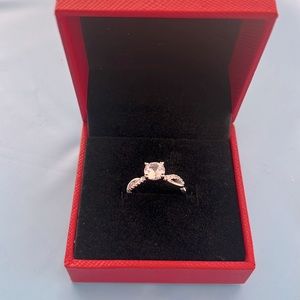 1 carrot moissanite ring. Brand new with the GRA report and card.
